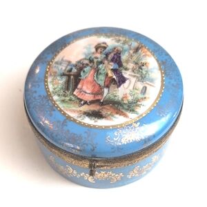 Antique German Victorian hand painted porcelain trinket box. 3.5" IRice